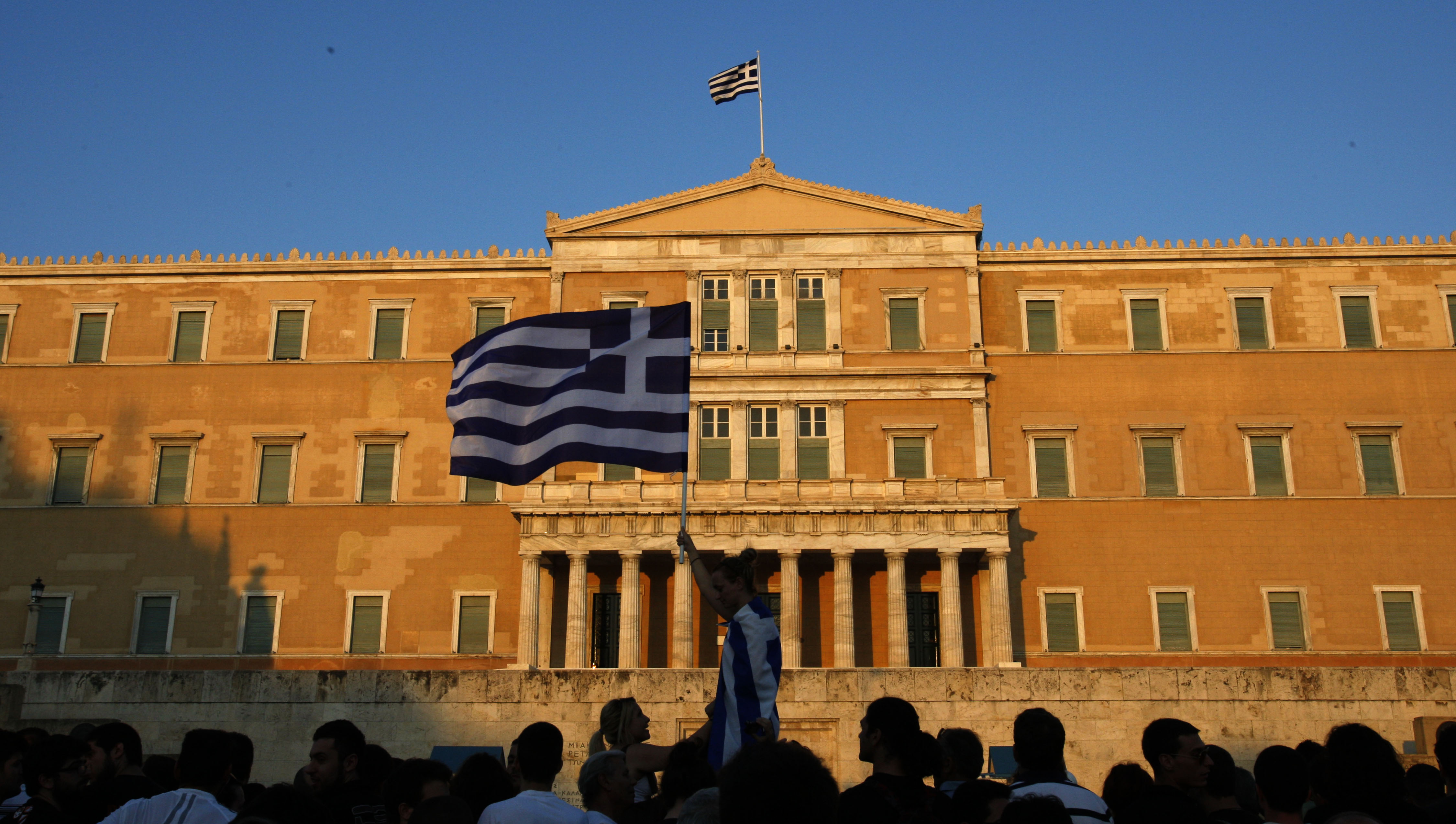 Σκληρό παζάρι για το νέο πακέτο βοήθειας και τη συμμετοχή ιδιωτών