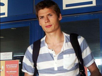 Μέχρι το 2014 στην ΑΕΚ ο Χέλγκασον