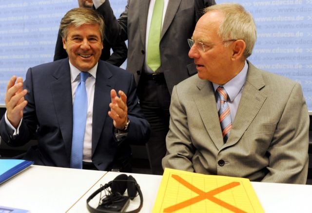 Συνάντηση τραπεζιτών στο Παρίσι για το σχέδιο μετακύλισης του ελληνικού χρέους