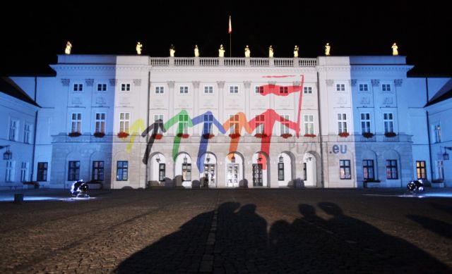 Με έριδες αρχίζει η πολωνική προεδρία του Συμβουλίου της Ευρωπαϊκής Ένωσης