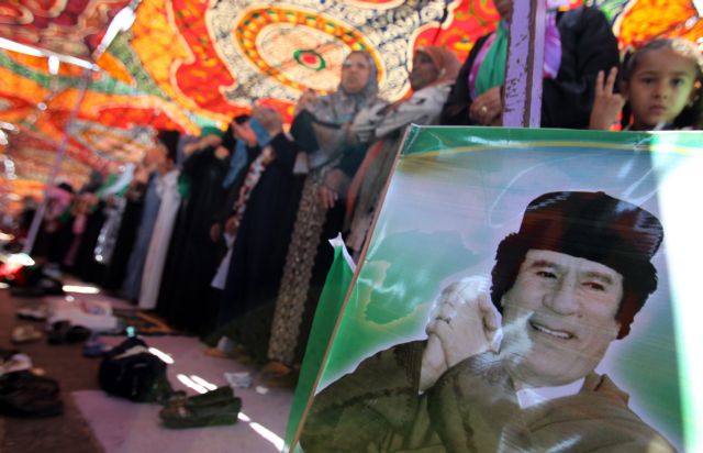 Νέες απειλές Καντάφι για «επιθέσεις μαρτύρων» κατά της Ευρώπης