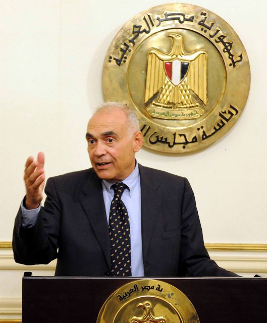 Νέα κυβέρνηση ορκίζεται την Τρίτη στην Αίγυπτο μετά τις διαδηλώσεις για αλλαγή