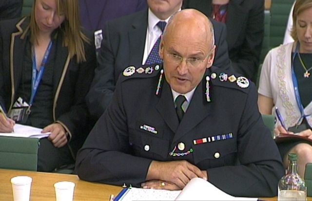 Μακριά τα πλοκάμια του ομίλου Μέρντοχ στους κόλπους της Σκότλαντ Γιαρντ