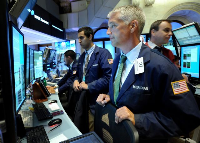 Μεικτά πρόσημα στις ευρωπαϊκές αγορές τη Δευτέρα, στο κόκκινο η Γουόλ Στριτ