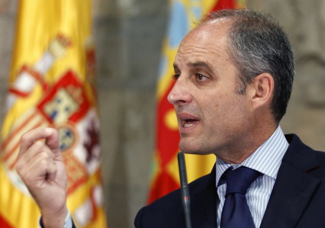 Τα… κοστούμια οδηγούν σε παραίτηση τον πρόεδρο της περιφέρειας της Βαλένθια