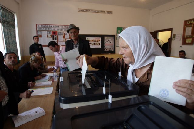 Σε ευρωπαϊκές Αρχές προσφεύγουν οι Σοσιαλιστές για τις εκλογές στα Τίρανα