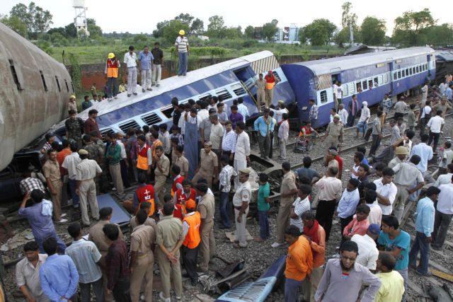 Διπλή τραγωδία στις σιδηροδρομικές ράγες της Ινδίας
