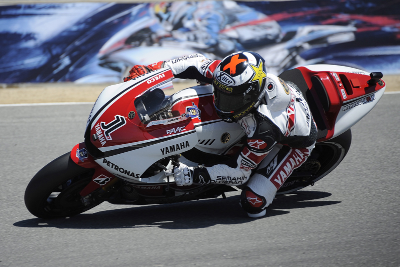 MotoGP Η.Π.Α. 2011: Ο Jorge Lorenzo από την πτώση στην pole position!