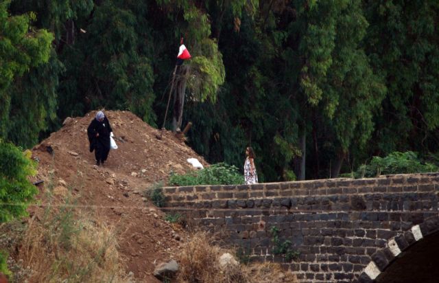 Νεκροί Σύροι πολίτες από πυρά δυνάμεων ασφαλείας στη διάρκεια κηδείας στην πόλη Χομς
