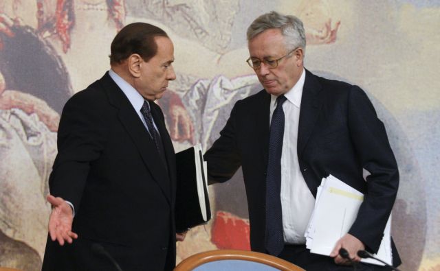 Συναγερμός στην ΕΕ για την επέκταση της κρίσης χρέους στην Ιταλία