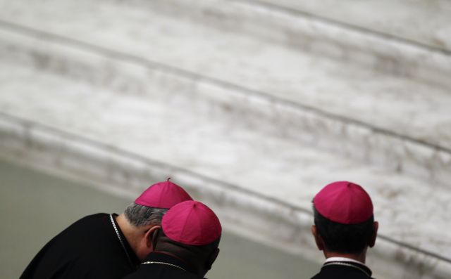 Το Βατικανό ανακάλεσε τον πρεσβευτή του στην Ιρλανδία