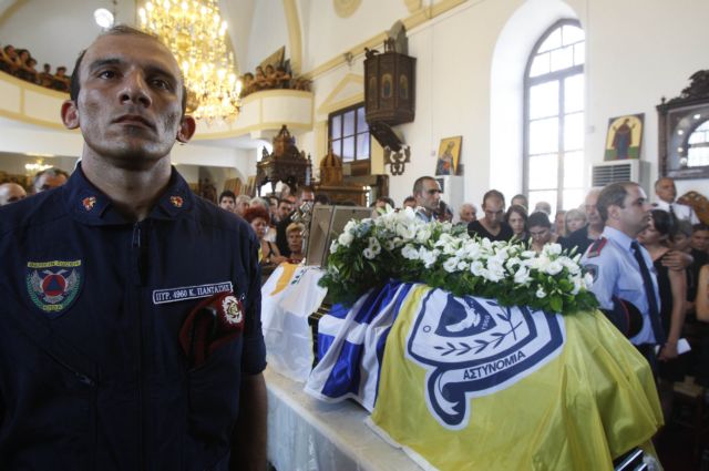 Οδύνη, οργή και απαίτηση για δικαιοσύνη στις κηδείες των θυμάτων στην Κύπρο