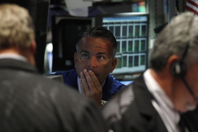 Το Κογκρέσο «ρίχνει» τα χρηματιστήρια και εκτοξεύει το χρυσό