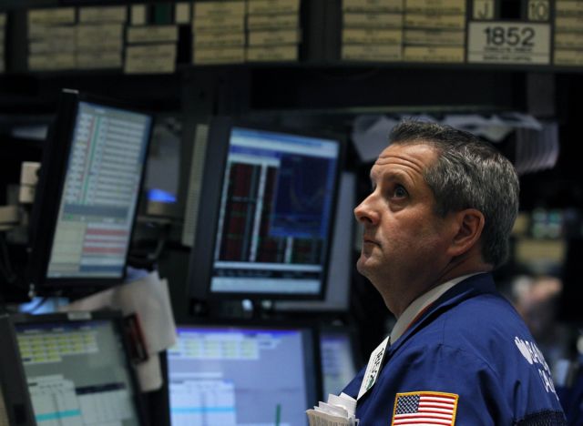 Άνοδος στα ευρωπαϊκά χρηματιστήρια και τη Γουόλ Στριτ την Πέμπτη