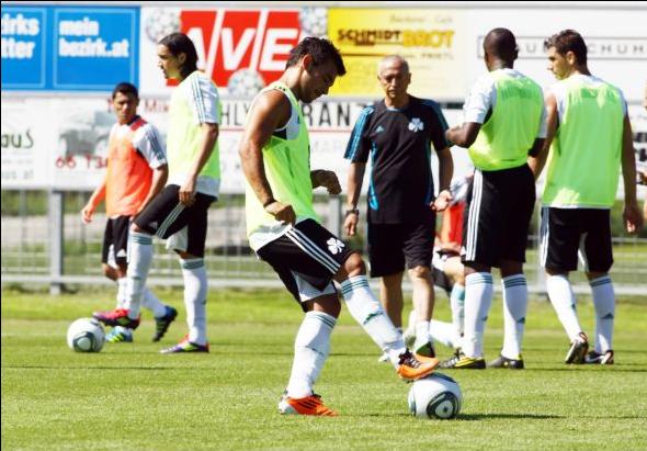 Πρώτη προπόνηση στο ζεστό Κιτζμπούελ για τον ΠΑΟ