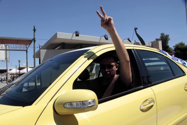 Νέες κινητοποιήσεις -χωρίς καταλήψεις- από τους ιδιοκτήτες ταξί