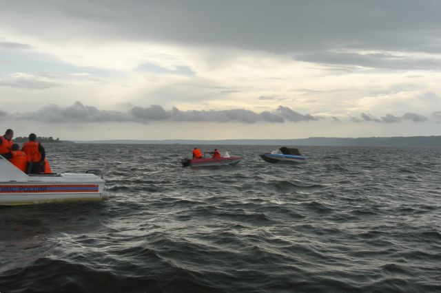 Ένας νεκρός και 15 αγνοούμενοι από τη βύθιση τουριστικού πλοίου στον ποταμό Βόλγα
