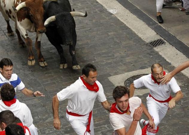 Μεγάλη προσέλευση, για άλλη μία χρονιά, στο κυνήγι του ταύρου στη Παμπλόνα
