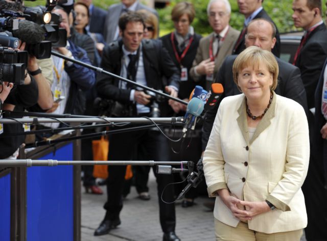 Επαναγορά ομολόγων, επιτόκιο 3,5% και επιμήκυνση 15 ετών, στο σχέδιο για την Ελλάδα