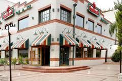 Σε επίσχεση εργασίας προχώρησαν οι εργαζόμενοι στα Applebees