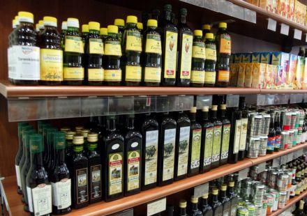 Τα καταστήματα στη Μάνη θα λειτουργούν και Κυριακές και αργίες