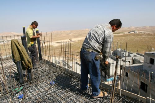 Για στρεβλώσεις στο σύστημα παραγωγής των ιδιωτικών έργων προειδοποιεί το ΤΕΕ