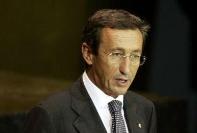 Περικοπές 151 εκατ. ευρώ στις δαπάνες της ιταλικής Βουλής ανακοίνωσε ο Τζ.Φίνι