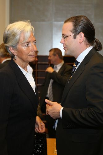 Η ΕΕ πρέπει να μειώσει το κόστος του χρέους για την Ελλάδα, λέει ο Σουηδός υπουργός Οικονομικών