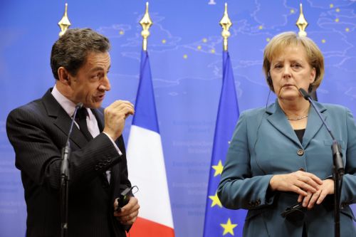 Κρίσιμη συνάντηση Μέρκελ – Σαρκοζί στο Βερολίνο εν όψει της Συνόδου Κορυφής