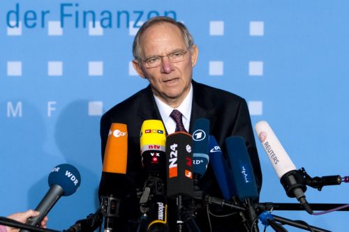 Η Γερμανία προετοιμάζεται ακόμα και για το απίθανο ενδεχόμενο μίας ελληνικής χρεοκοπίας, λέει ο Σόιμπλε