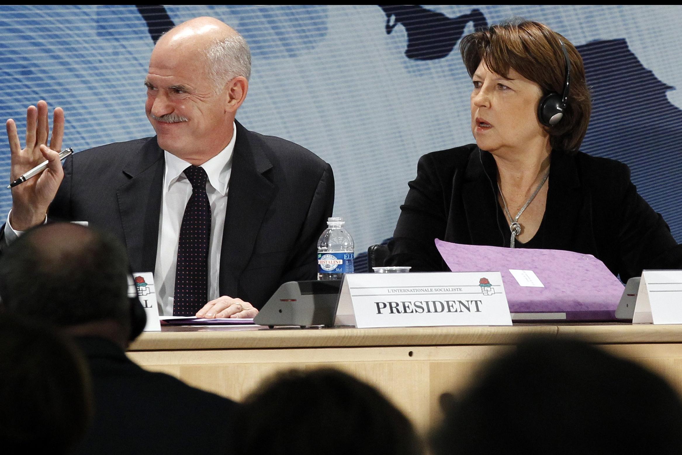 Υπέρ της έκδοσης ευρω-ομολόγων ο Γ.Παπανδρέου και οι Ευρωπαίοι σοσιαλιστές