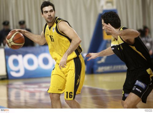 Ο Σλούκας νίκησε στον πόντο τον Καλάθη