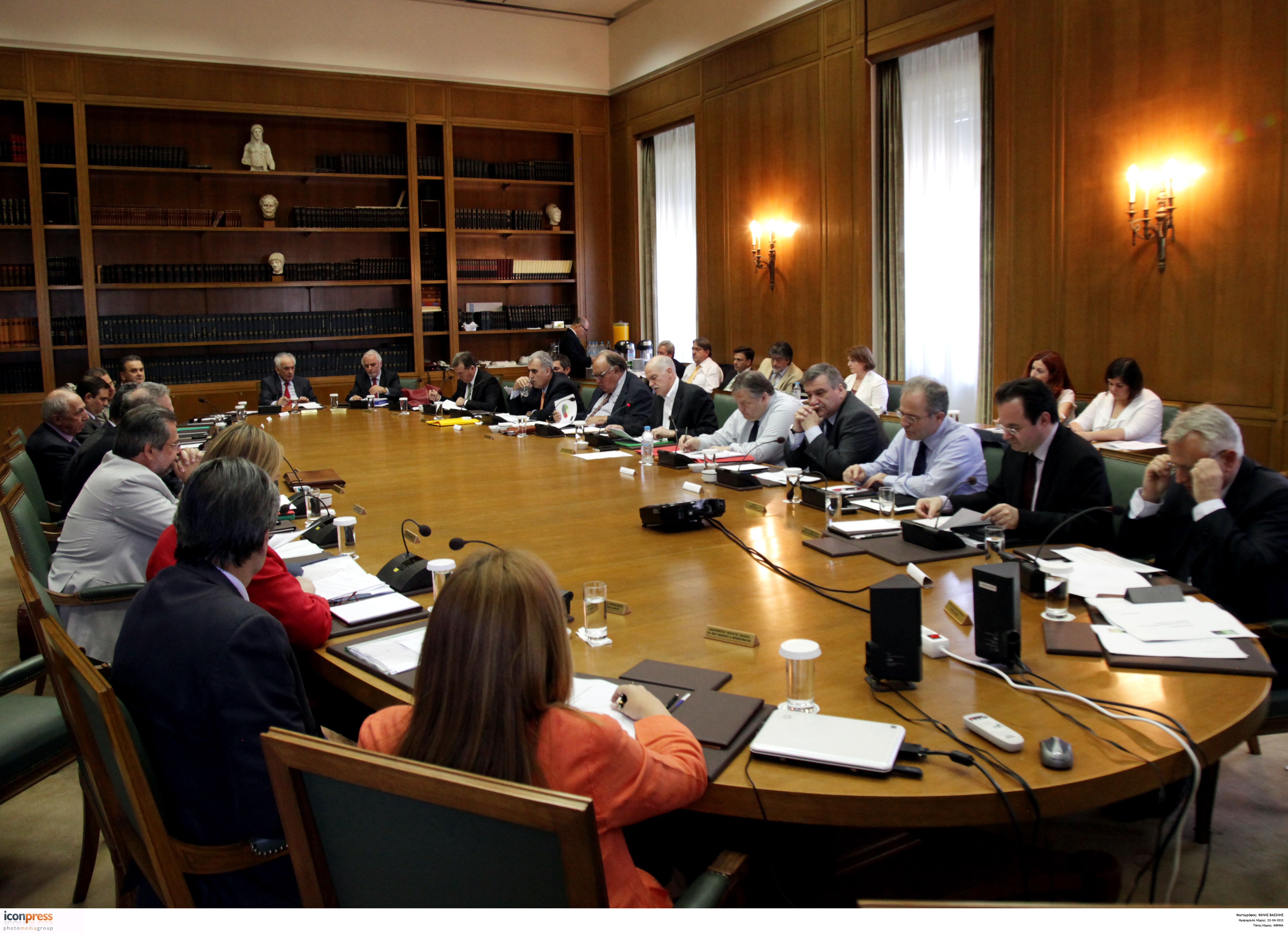 Καταιγίδα νομοσχεδίων για την επιτάχυνση εφαρμογής του Μνημονίου