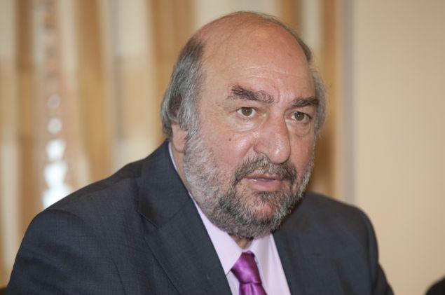 «Κλείνουμε τις κάνουλες. Ούτε φράγκο τσακιστό» ξεκαθάρισε ο Νικητιάδης