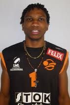 Ο Ολυμπιακός απέκτησε τον Ρόναλντ Χιμένες