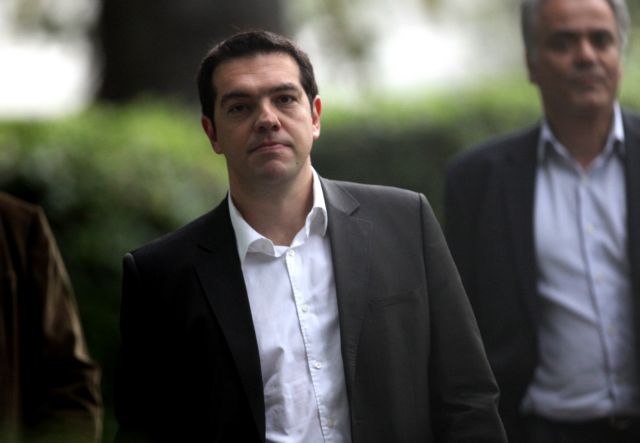 «Το ΠΑΣΟΚ χάνει τη σοβαρότητά του» απαντά στις επικρίσεις ο Αλ.Τσίπρας