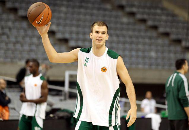 Επέστρεψε στην Ελλάδα ο Νικ Καλάθης