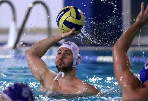 Με το σκουφάκι του Ολυμπιακού θα αγωνίζεται ο Μουρίκης