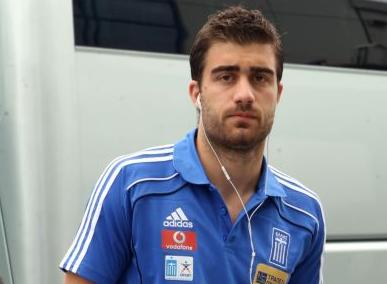 «Το καλλιτεχνικό μου είναι Σωκράτης, το παρατσούκλι μου Πάπας»