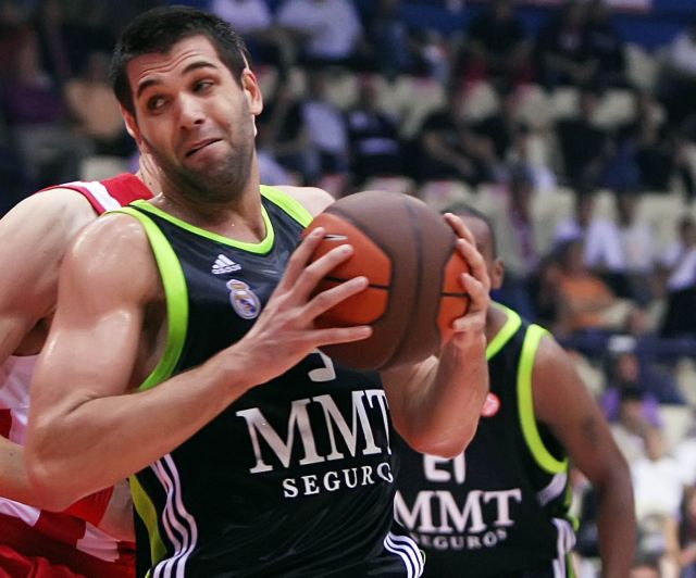 Θρήνος στην εθνική Ισπανίας από τον θάνατο του πατέρα του Φελίπε Ρέγιες