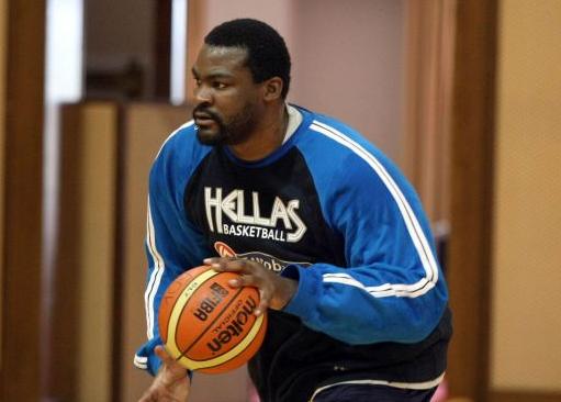 Έφυγε και ο Σχορτσανίτης από την εθνική μπάσκετ