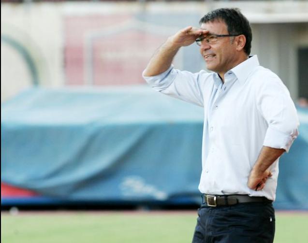 Παρουσία οπαδών ο Λεμονής ζήτησε εξηγήσεις για τα οικονομικά