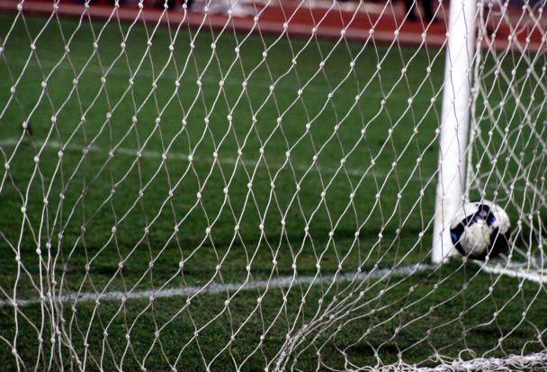 Η ΕΕΑ φέρεται να μη δίνει πιστοποιητικό συμμετοχής σε Καβάλα και Ολυμπιακό Βόλου