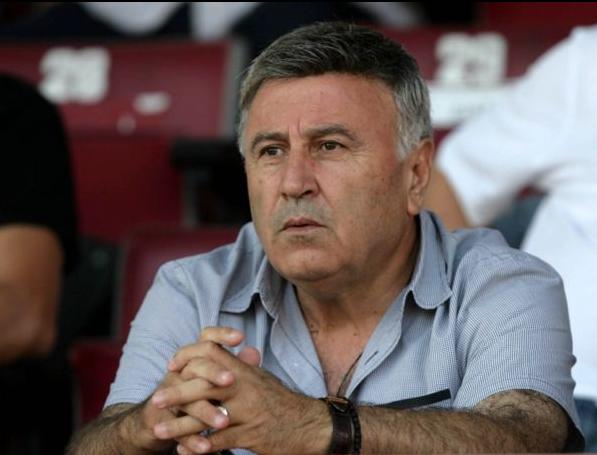 Να γίνει το ποδόσφαιρο ερασιτχενικό προτείνει ο Π.Θεοδωρίδης