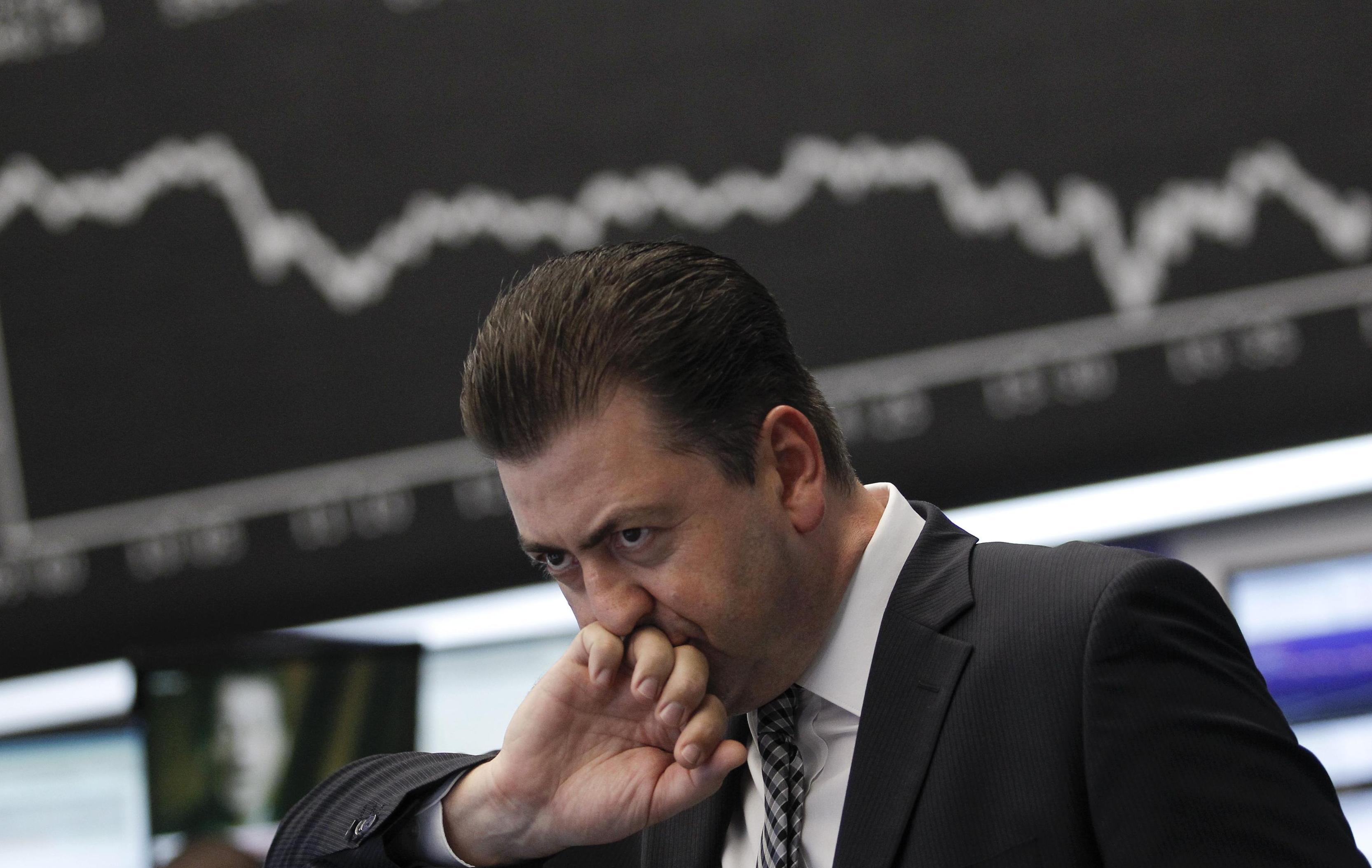 Κάθετη πτώση στη Γουόλ Στριτ, ανησυχία στις αγορές για τη διεθνή οικονομία