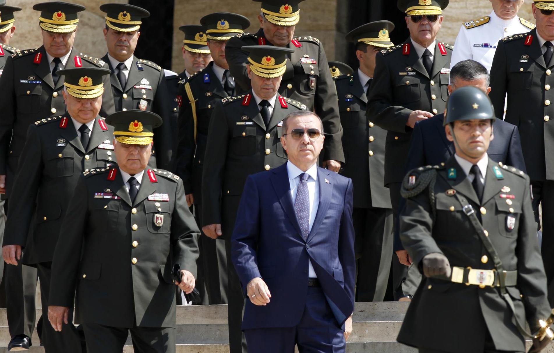 Άλλες τρεις συλλήψεις Τούρκων αξιωματικών για το σχέδιο πραξικοπήματος