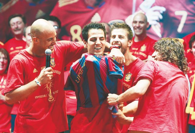 Επιστρέφει σπίτι του ο Φάμπρεγκας, συμφωνία «Μπάρτσα»-Άρσεναλ