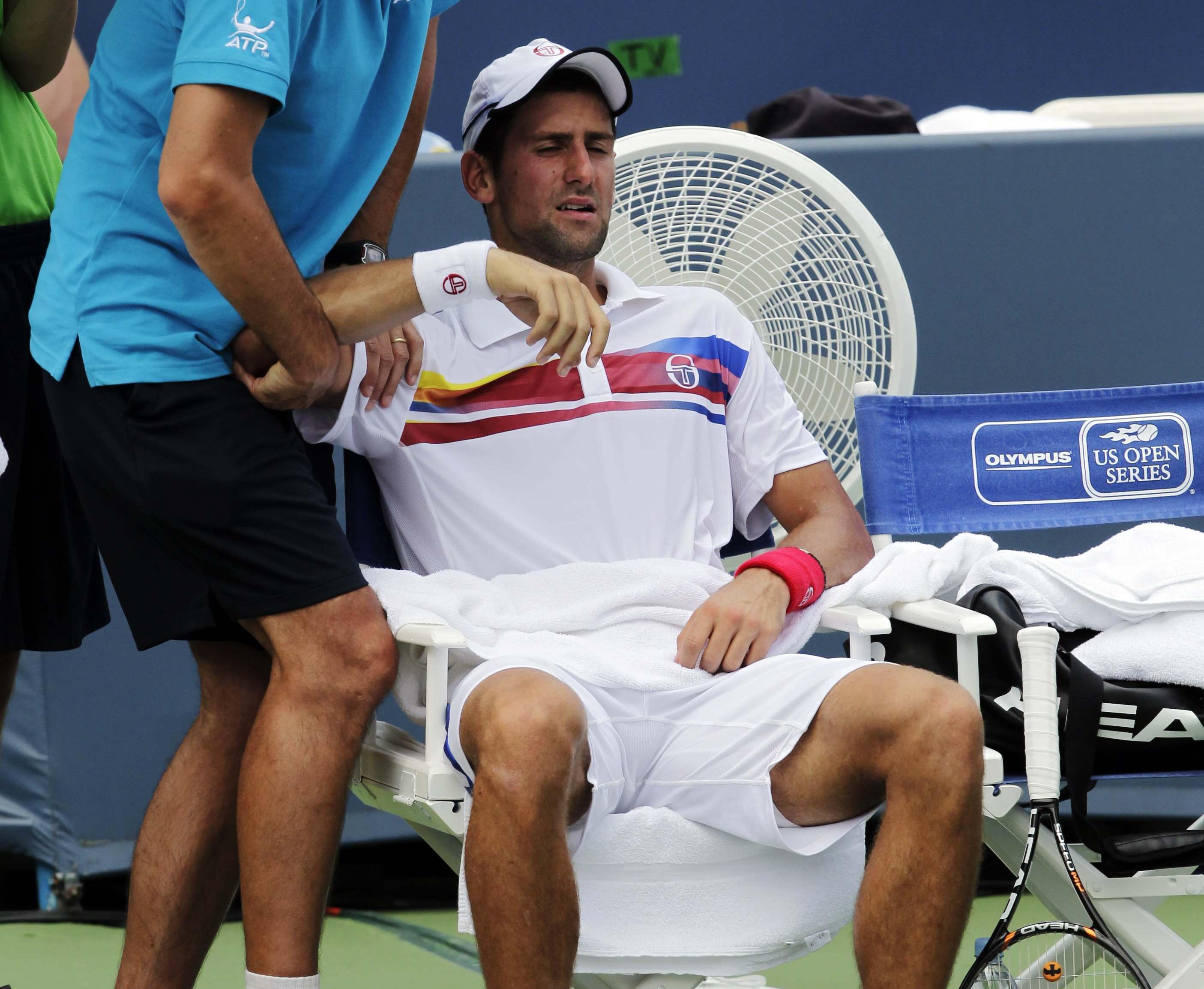 «Μάτιασαν» τον Τζόκοβιτς και έχασε από τον… εαυτό του