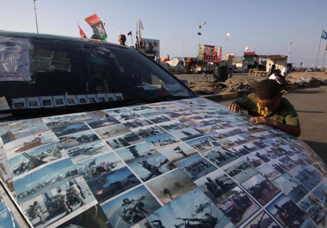 Μετά την πτώση του Καντάφι τα βλέμματα στρέφονται στην επόμενη μέρα της Λιβύης