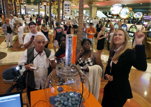 Η τύχη άργησε μόλις μία ημέρα για 18 Καναδούς απολυμένους εργάτες